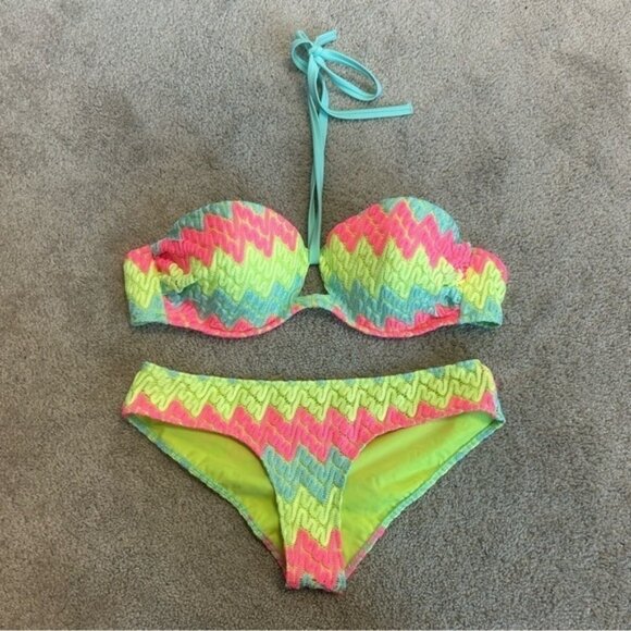 Victorias Secret pink blue yellow knit zigzag print two piece bikini swimsuit - Picture 5 of 5